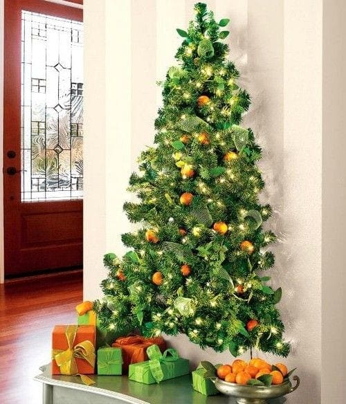 Wall-mounted tree